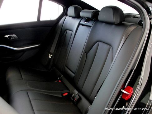 Used 2023 BMW 330i Sedan w/ M Sport Package RWD image 76
