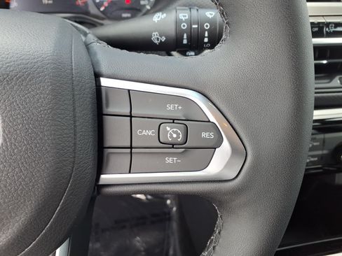 New 2026 Jeep Compass Latitude AWD/4WD image 9