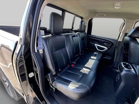 Used 2021 Nissan Titan SV w/ SV Convenience Package AWD/4WD image 26