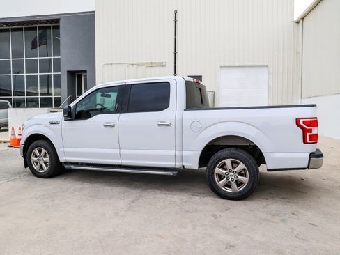 Used 2018 Ford F150 XLT w/ Equipment Group 302A Luxury image 10