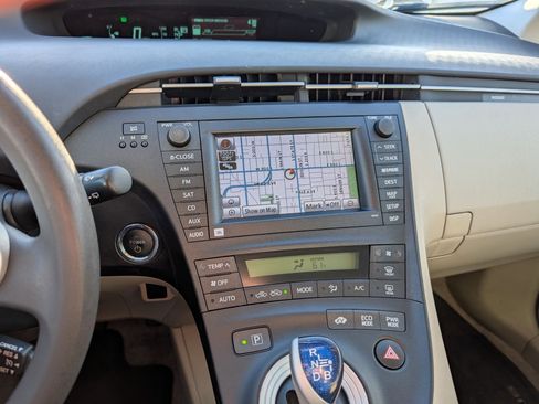 Used 2010 Toyota Prius Two image 25