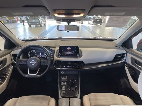 Certified 2023 Nissan Rogue SV image 11