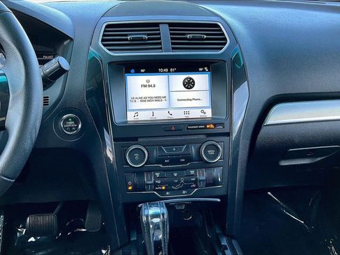 Used 2017 Ford Explorer XLT w/ Equipment Group 201A image 6