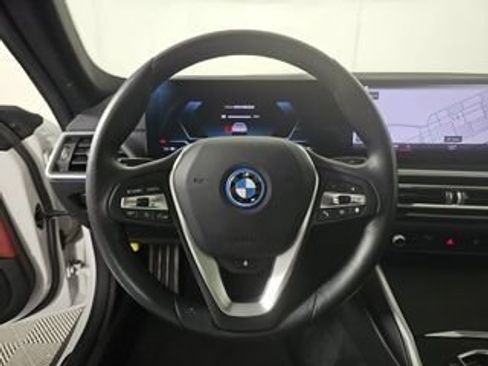 Used 2023 BMW i4 eDrive35 w/ Premium Package RWD image 4