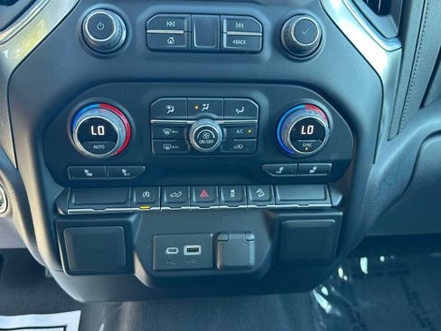 Used 2021 Chevrolet Silverado 1500 RST AWD/4WD image 11