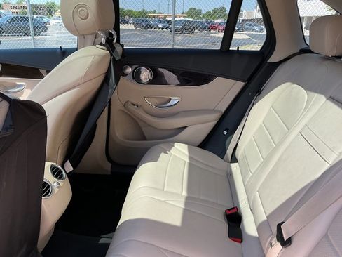 Used 2016 Mercedes-Benz GLC 300 4MATIC image 14