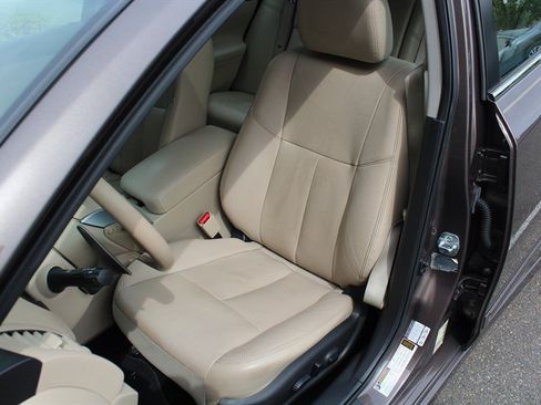Used 2015 Nissan Altima 3.5 SL FWD image 19