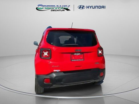 Used 2018 Jeep Renegade Latitude image 22