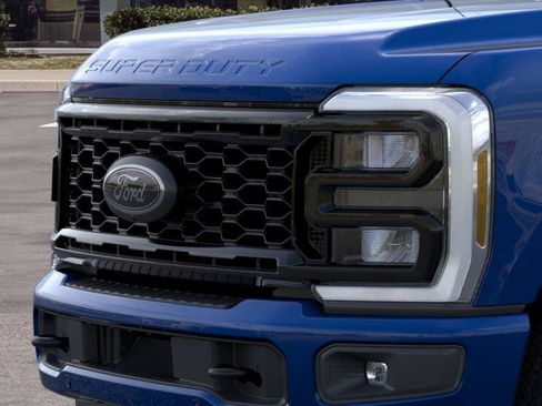 New 2026 Ford F250 Lariat w/ Black Appearance Package AWD/4WD image 17