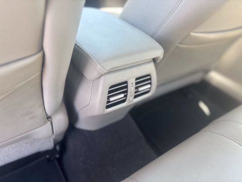 Used 2013 Acura TSX Sedan FWD image 21