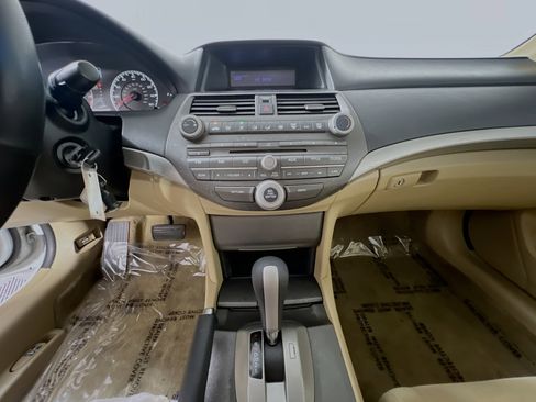 Used 2012 Honda Accord LX image 25