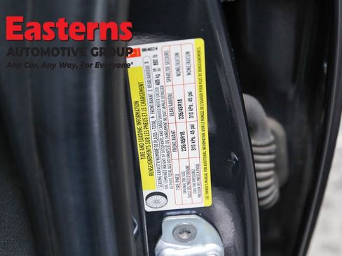 Used 2018 Tesla Model 3 Long Range image 32