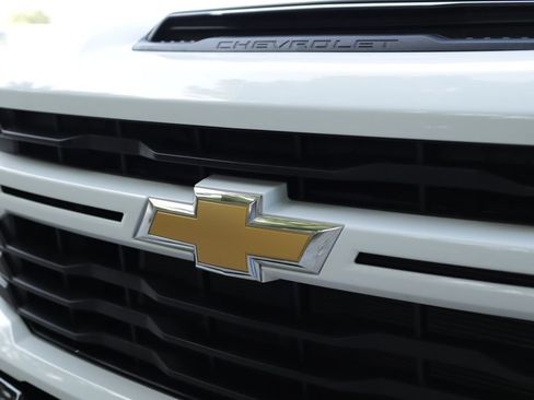 Used 2025 Chevrolet Silverado 2500 Custom w/ Custom Value Package AWD/4WD image 33