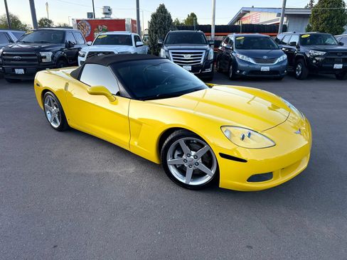 Used 2006 Chevrolet Corvette Convertible w/ Preferred Equipment Group RWD image 4