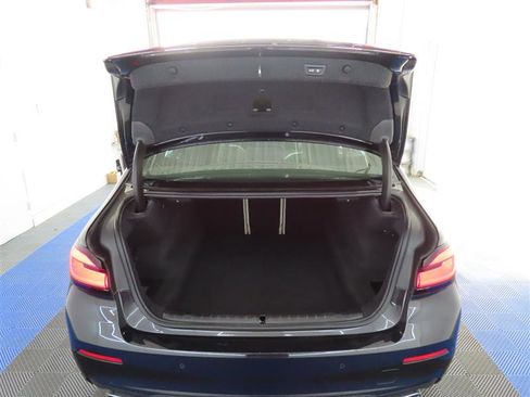 Used 2021 BMW 540i w/ Executive Package image 12