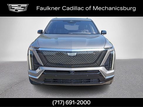 New 2026 Cadillac Vistiq Luxury w/ LPO, Floor Liner Package image 8