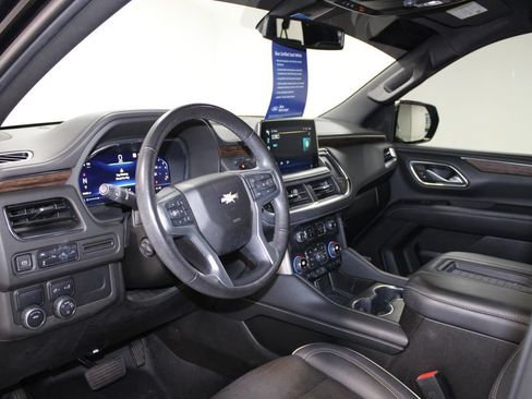 Used 2022 Chevrolet Suburban Premier RWD image 24