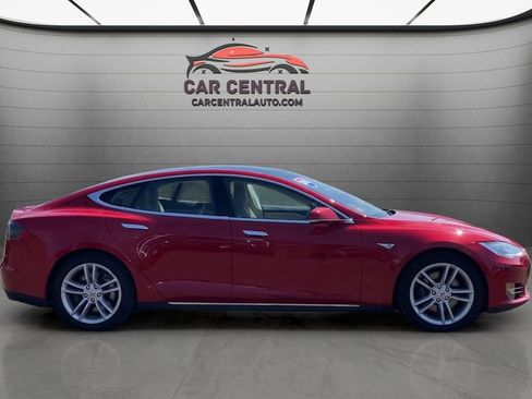 Used 2015 Tesla Model S 85D image 6