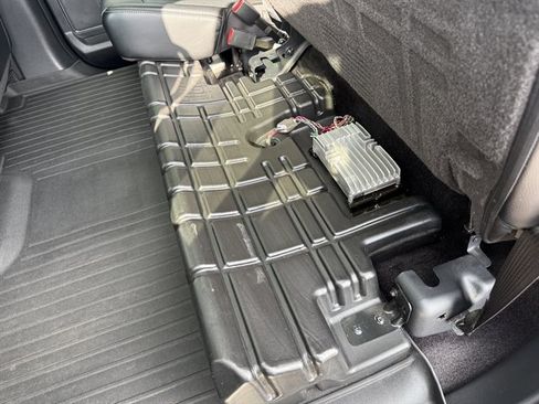 Used 2017 Ford F150 Lariat AWD/4WD image 32