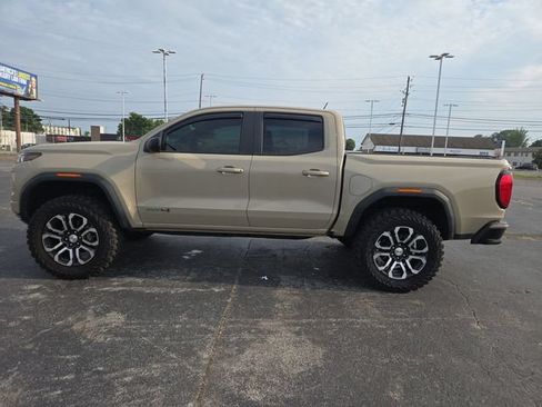 Used 2023 GMC Canyon AT4 AWD/4WD image 5