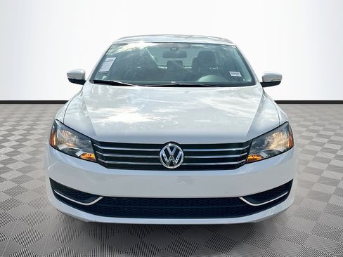 Used 2014 Volkswagen Passat 1.8T Wolfsburg Edition image 2