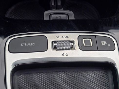 Used 2025 Mercedes-Benz GLB 250 4MATIC image 43