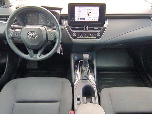 Used 2023 Toyota Corolla LE FWD image 10
