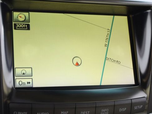 Used 2010 Lexus LX 570 4WD w/ Preferred Accessory Package image 9