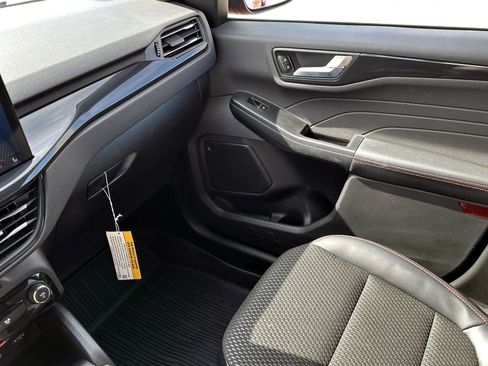 Used 2024 Ford Escape ST-Line w/ Tech Pack #1 image 28