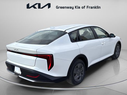 New 2025 Kia K4 LX image 7