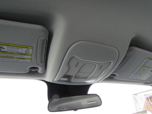 Used 2020 Jeep Renegade Sport image 19