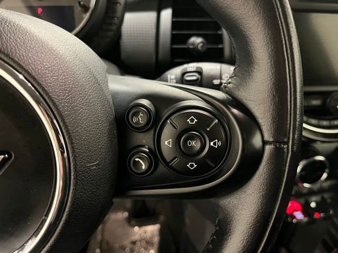 Used 2017 MINI Cooper 2-Door Hardtop image 22