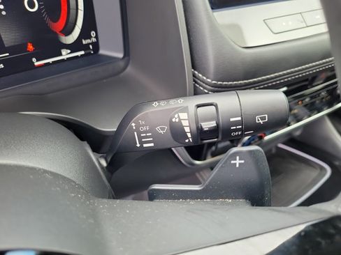 Used 2024 Nissan Rogue Platinum w/ Platinum Premium Package FWD image 27