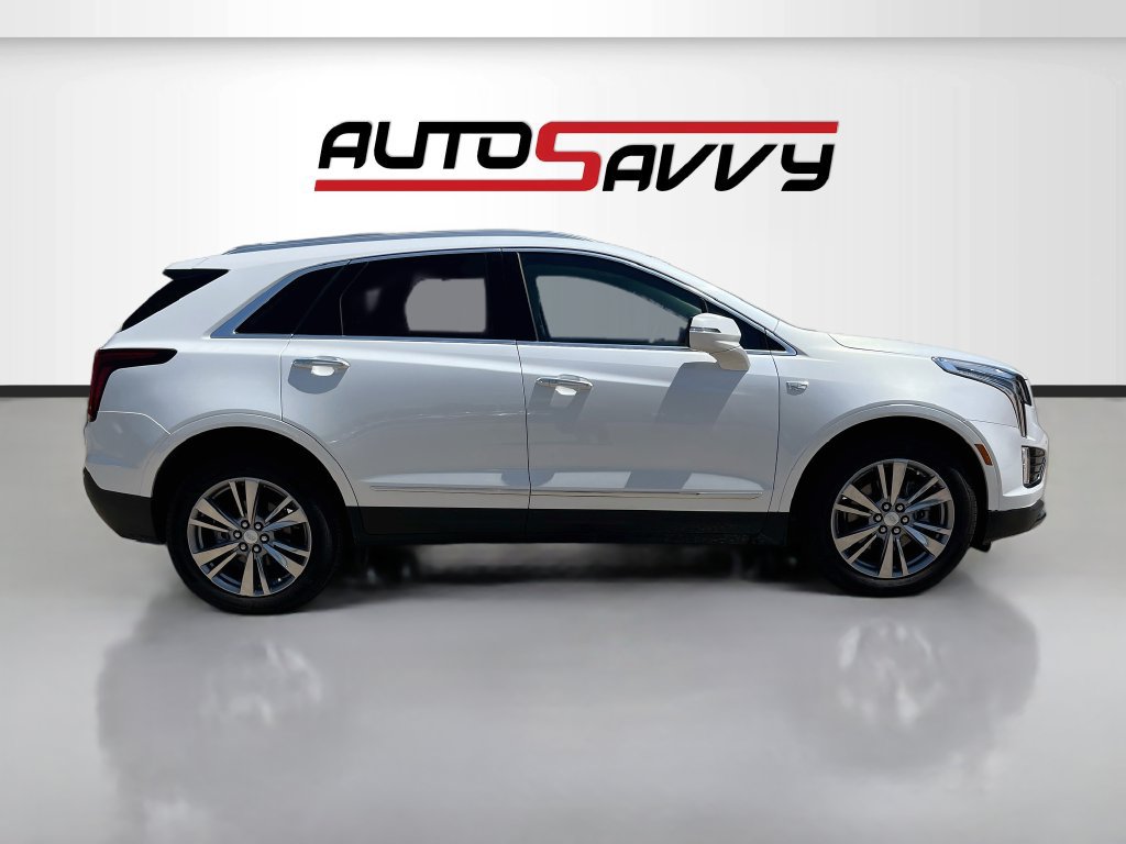 Used 2025 Cadillac XT5 Premium Luxury w/ LPO, Floor Liner Package FWD image 8