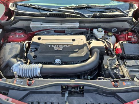 Used 2023 Cadillac XT4 Luxury w/ Driver Awareness Package FWD image 21