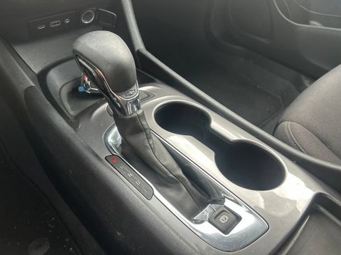 Used 2023 Chevrolet Malibu LS FWD image 28