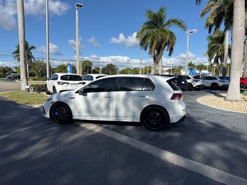 Used 2023 Volkswagen Golf R image 11