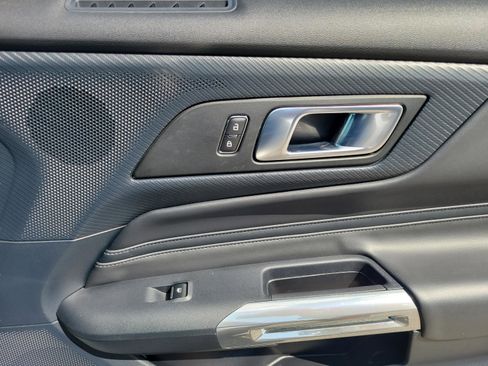 Used 2024 Ford Mustang GT Premium image 10