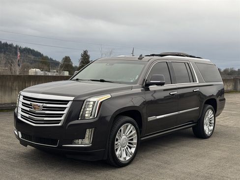 Used 2016 Cadillac Escalade ESV Platinum image 1