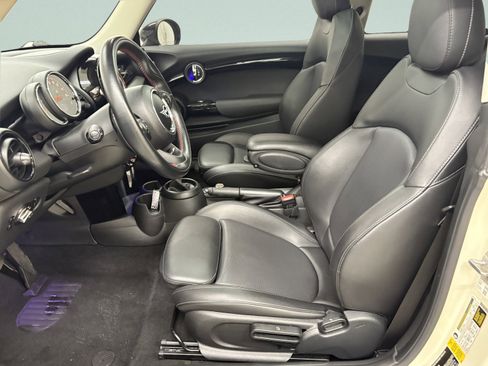 Used 2019 MINI Cooper S image 11