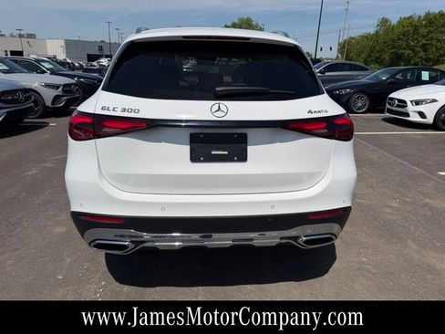New 2026 Mercedes-Benz GLC 300 4MATIC image 9