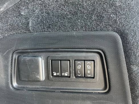 Used 2021 Cadillac Escalade Sport w/ LPO, ONYX Package AWD/4WD image 15