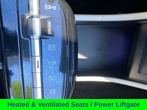 Used 2025 Hyundai Tucson Limited AWD/4WD image 16