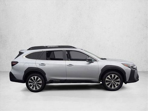 Certified 2023 Subaru Outback Limited XT image 4