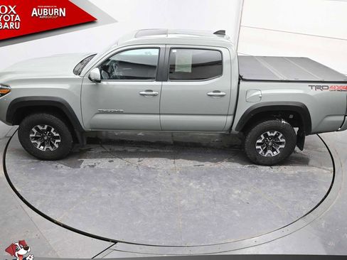 Used 2023 Toyota Tacoma TRD Off-Road image 31