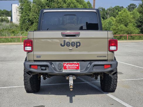 Used 2020 Jeep Gladiator Sport w/ Quick Order Package 24S AWD/4WD image 5