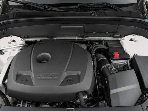 Used 2018 Volvo XC90 T6 Momentum w/ Momentum Plus Package image 13