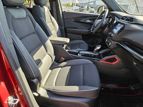Used 2023 Chevrolet TrailBlazer RS w/ Sun and Liftgate Package FWD image 32
