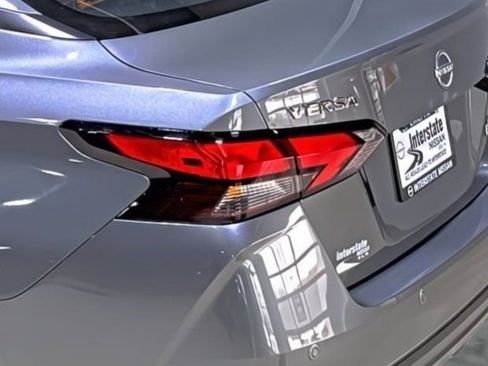 Used 2025 Nissan Versa S w/ Trunk Package FWD image 11