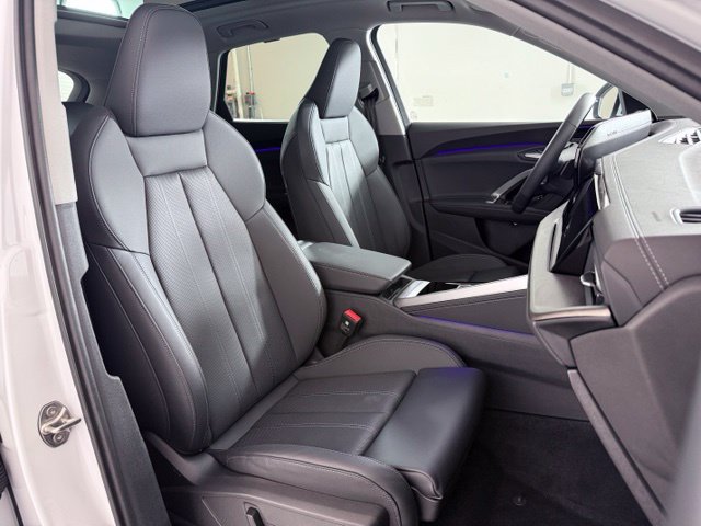 Certified 2025 Audi Q5 Premium w/ Premium Plus AWD/4WD image 24